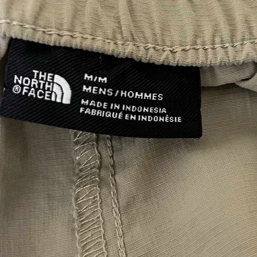 The North Face Mens Shorts Size Medium Khaki‎ Tan Hiking Trail Utility Nylon